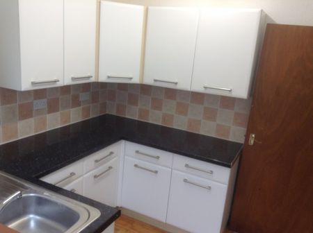 5 Bedroom House - Headingley lane, Leeds - £75.00pppw - Photo 3