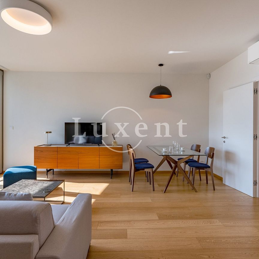 Pronájem bytu 2+kk 62 m² - Photo 1