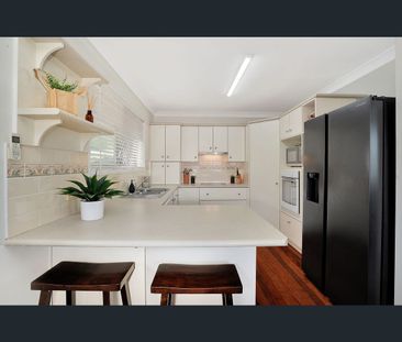 8 Heysen Street, Everton Park, Qld 4053 - Photo 6