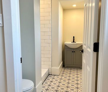 For Lease - 316 Front Street Unit# 2, Belleville, Ontario - Photo 5