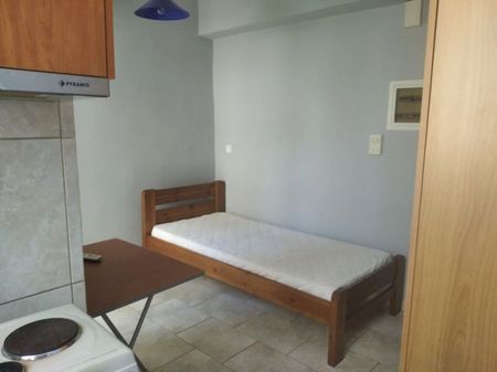 Studio/Γκαρσονιέρα για ενοικίαση - Κέντρο - Λιμάνι, - Photo 2