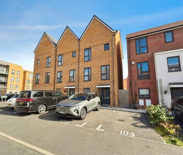 Maiden Way, Rainham, RM13 - Photo 5