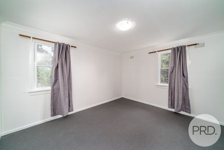 5 Moani Place, Kooringal NSW 2650 - Photo 2