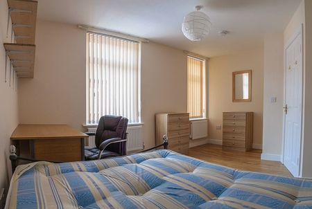 4 Bed Terraced House, Welby Street, M13 - Photo 3