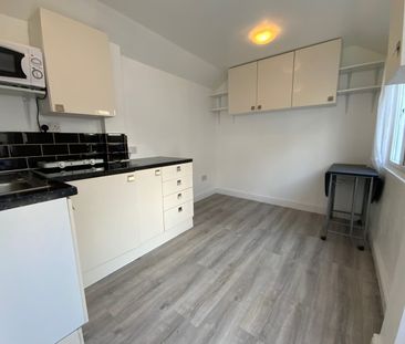 Studio Flat, Foxley Road, CR7 - Photo 4