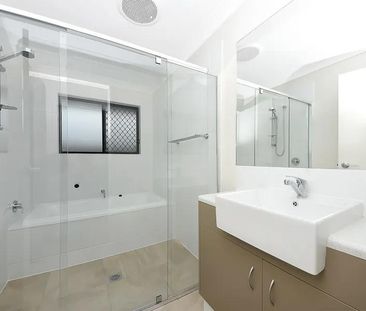 6 Crewes Cres, Redbank Plains QLD 4301 - Photo 5