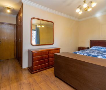 Apartamento À Venda | 206 m² | 4 Dormitórios, 2 Suítes | 3 Vagas Em... - Foto 5