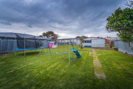 Family Home in Central Location - Photo 4
