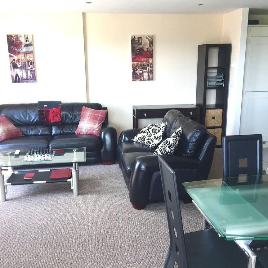 2 Bed Flat, Watkin Road, LE2 - Photo 1