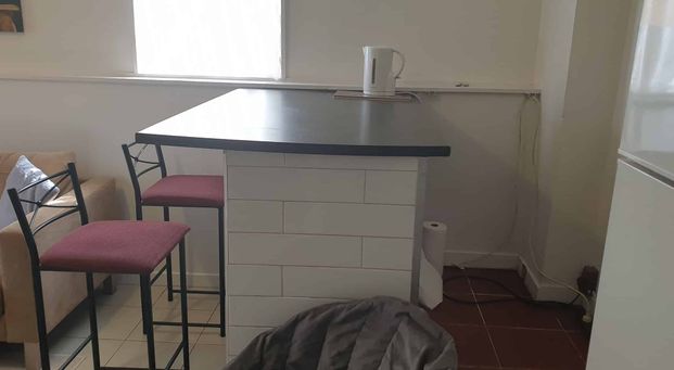 1 Bedroom Flat - Next to Glenfield Mall - Photo 1