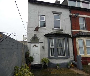 Garden Terrace, Blackpool, FY4 - Photo 3