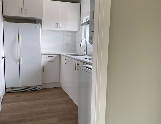 For Lease - 56 Cloverdale Crescent, Kitchener, Ontario - Photo 1