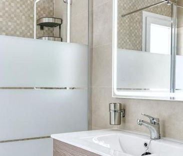 2 bedroom luxury Apartment for rent in Nueva Andalucia, Spain - Photo 3