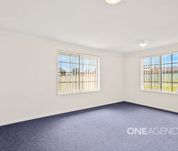 MODERN COMFORT AND SPACE - WELL EQUIPPED 4 BEDROOM HOME IN NOWRA - Photo 1