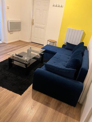 1 Bed Flat, Bristol Road, B5 - Photo 1