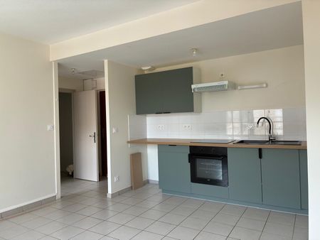 Location Appartement 2 pièces 32m² TAIN L HERMITAGE 26600 - Photo 2