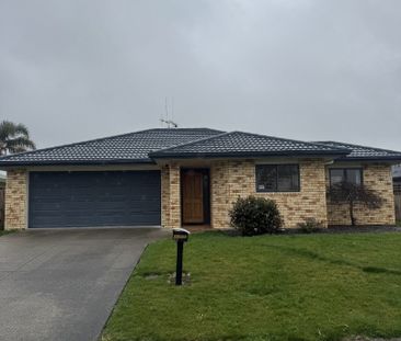 Step into comfort and convenience with this well-presented four-bed... - Photo 6