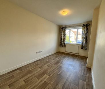 4 bedroom detached house to rent - Photo 5