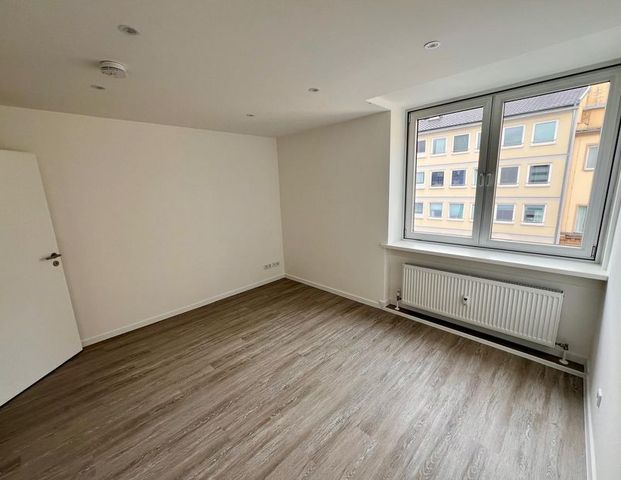 Erstbezug nach Sanierung! Schöne 2-Zimmer-Wohnung in zentraler Lage von Wiesbaden! - Foto 1