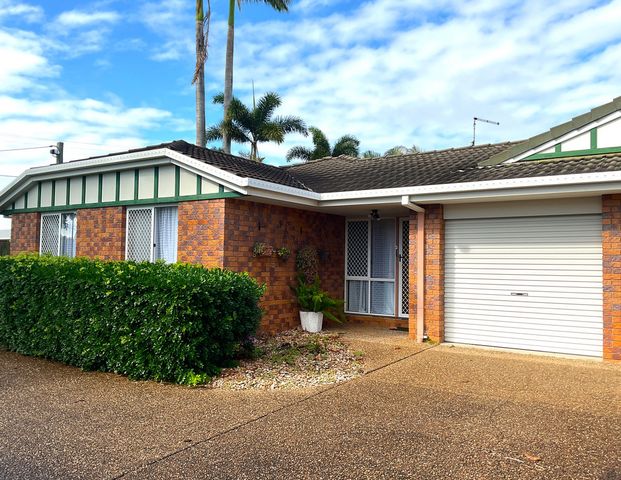1 / 63 Taylor Street, Pialba QLD 4655 - Photo 1
