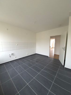 Logenplatz zur Innenstadt | Panoramafensterfront mit Blick in das Zentrum Magdeburgs - Foto 1