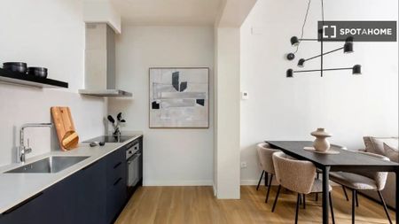 2 room luxury Apartment for rent in Barcelona, Catalonia - Photo 3