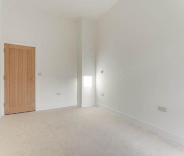 2 bedroom semi-detached bungalow to rent - Photo 4