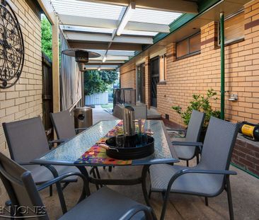 2 Warralong Avenue, Greensborough, Vic 3088 - Photo 5