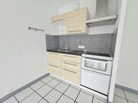 Clermont Dolet/Rabanesse appartement T2+ garage 34 m2 - Photo 2