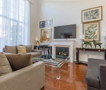 For Lease - 2472 Upper Valley Crescent, Oakville, Ontario - Photo 1