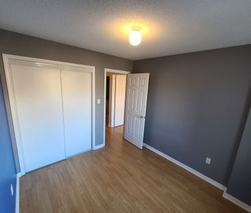 For Lease - 228 Coleridge Drive, Newmarket, Ontario - Photo 3