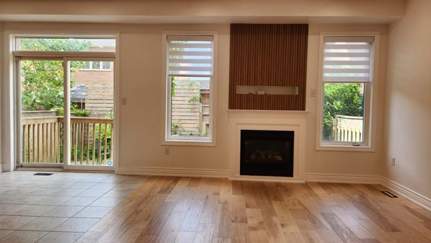 For Lease - 51 Waldron Crescent, Richmond Hill, Ontario - Photo 1