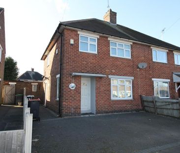 3 bedroom semi-detached house to rent - Photo 2