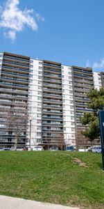 Eglinton Residences - Photo 3