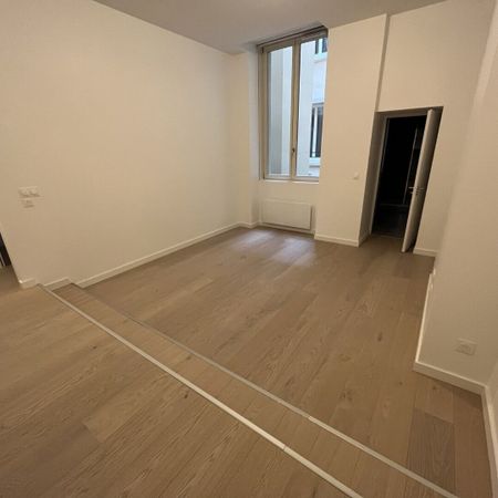 Appartement À Louer 2 Pièces , 40 M² - Photo 3