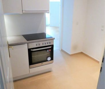 Provisionsfrei: Schöner 45m² Altbau mit Einbauküche in Ruhelage - 1... - Photo 2
