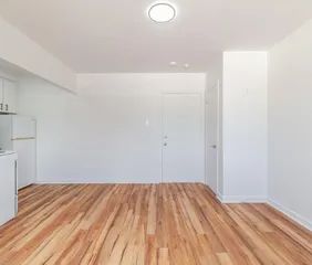 1 room apartment of 32m² in Montreal - Photo 1