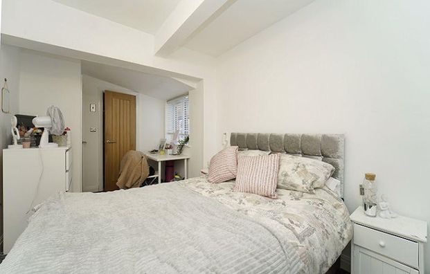 7 bedroom terraced house to rent - Photo 1