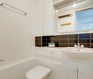 Studio to rent - Photo 6