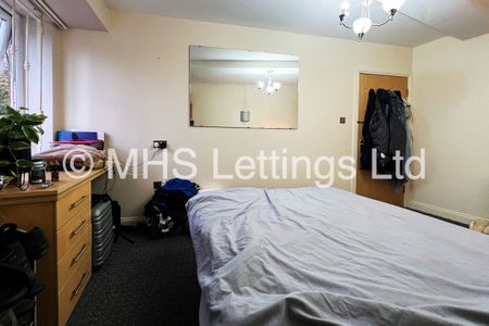3 Bedroom Flat for rent in Shire Oak Road - Photo 5