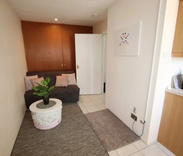 Malthouse Close, City Centre - Photo 5