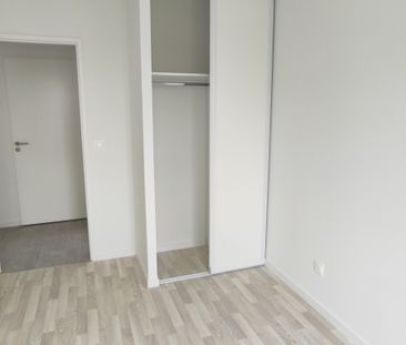 Location Appartement 3 pièces 67m² - Photo 4