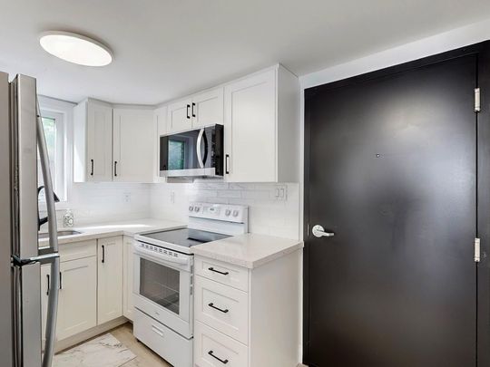 For Lease - 195 Owen Street Unit# F, Barrie, Ontario - Photo 1