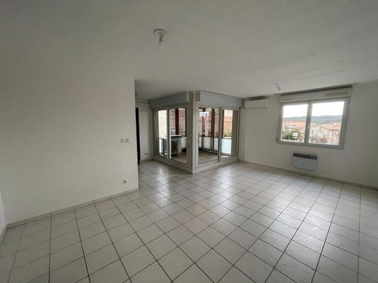 BOUC BEL AIR - Type 2 centre village - Photo 1