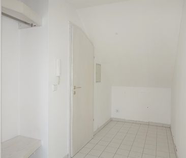 Gepflegte ca. 89 m² große DG-Wohnung mit großem Wohn-/Esszimmer, Ta... - Photo 1