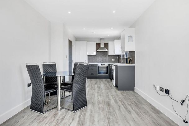 1 bedroom flat to rent - Photo 1