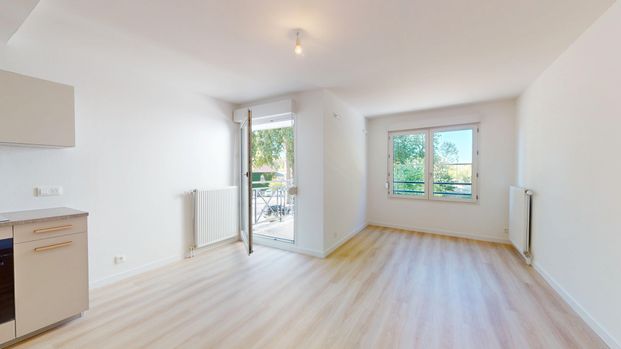 Location Appartement 2 pièces 49m² LONGVIC 21600 - Photo 1