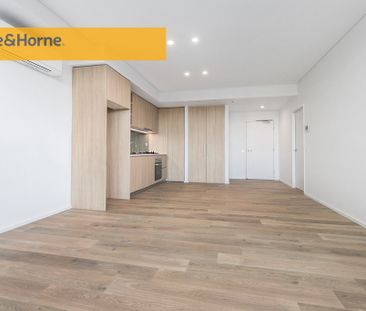 Style, Space and Comfort - Photo 1