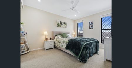 Charming Modern Townhouse in Tranquil, Boutique Complex - Photo 5