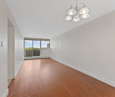 For Lease - 10330 Yonge Street Unit# 707, Richmond Hill, Ontario - Photo 1